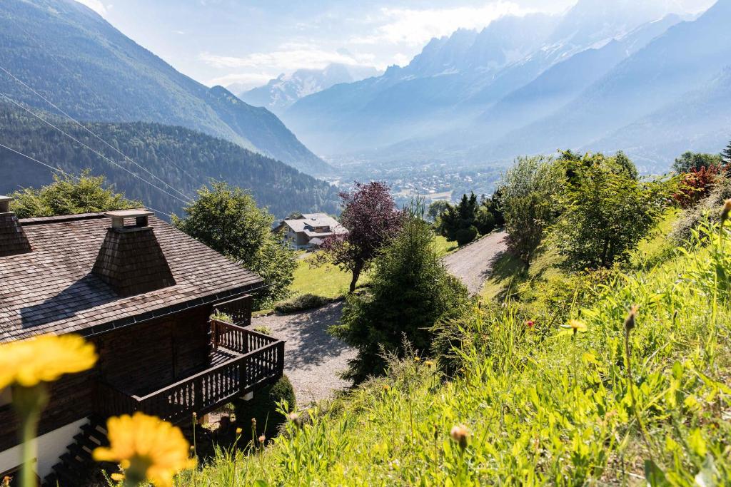 Pre des Cimes by Pangea Services - Ski in-Out Meadows Views - 2
