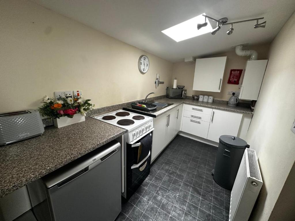 Cosy Cottage, Cardigan photo 3