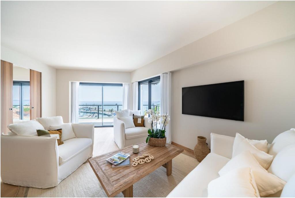 Sea View Apartment - Palm Beach - 1
