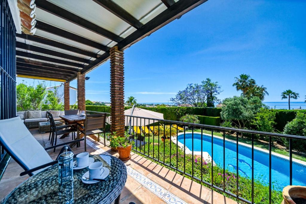 W12 Andalusian style villa with sea views - 1