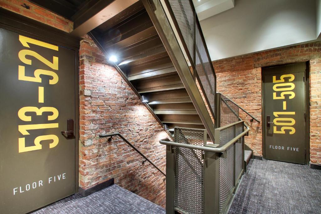 Hotel Hive photo