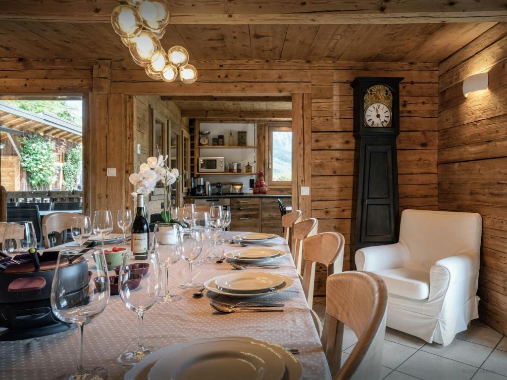 Chalet Cashmere Spirit - OVO Network - 5