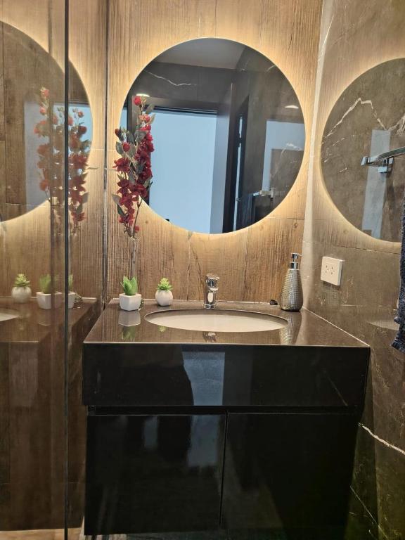 Apartamento elegante con piscina a pocos pasos del centro comercial Brisas - 5