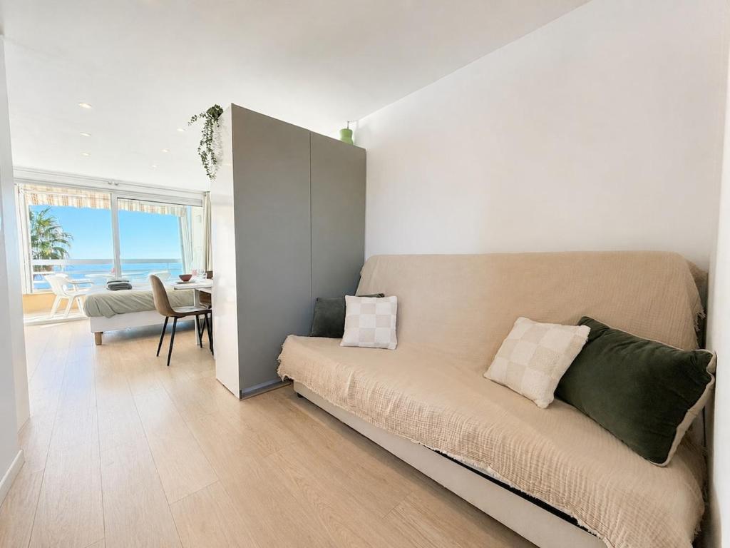 Dreamy Sea View - Direct Beach Access - Parking - 3