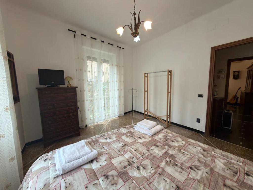 Gaslini Hospital Apartment with garden - 5