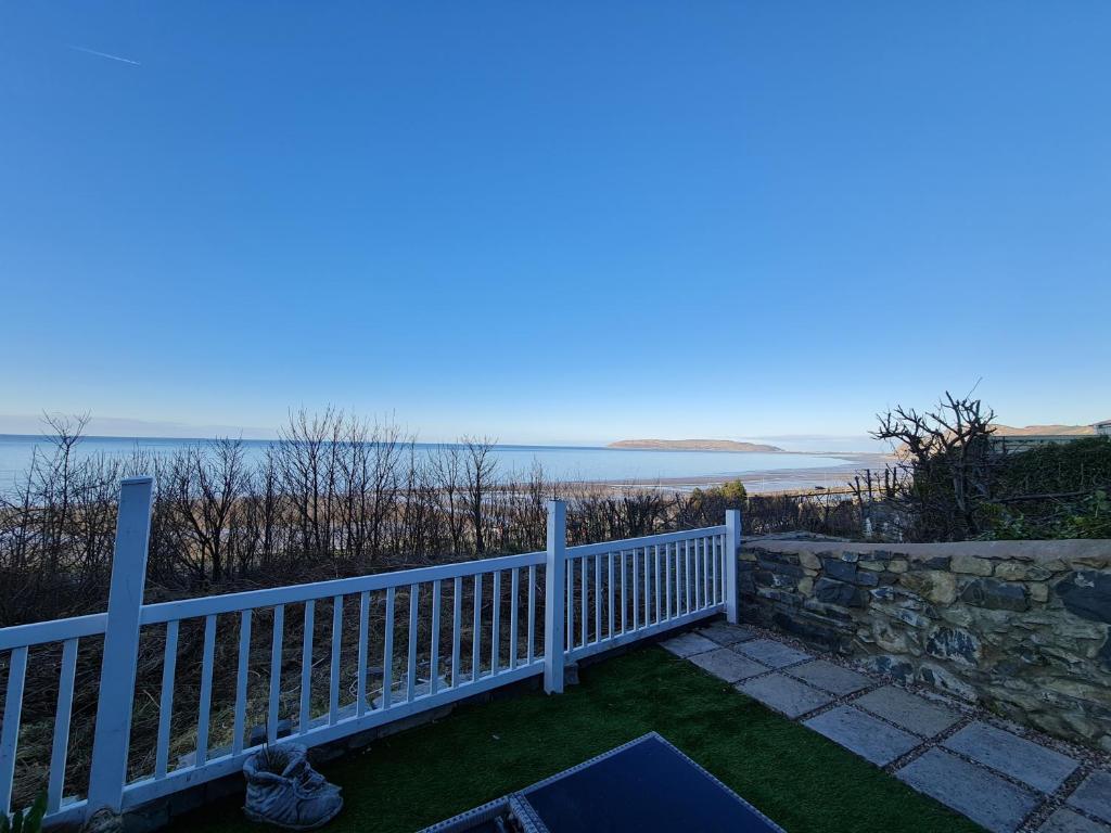 Sea View Escape, Penmaenmawr photo 6