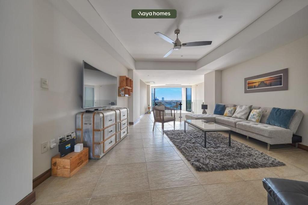 Luxury 2BR Condo in Marina - Pool - Zen Rooftop - 2