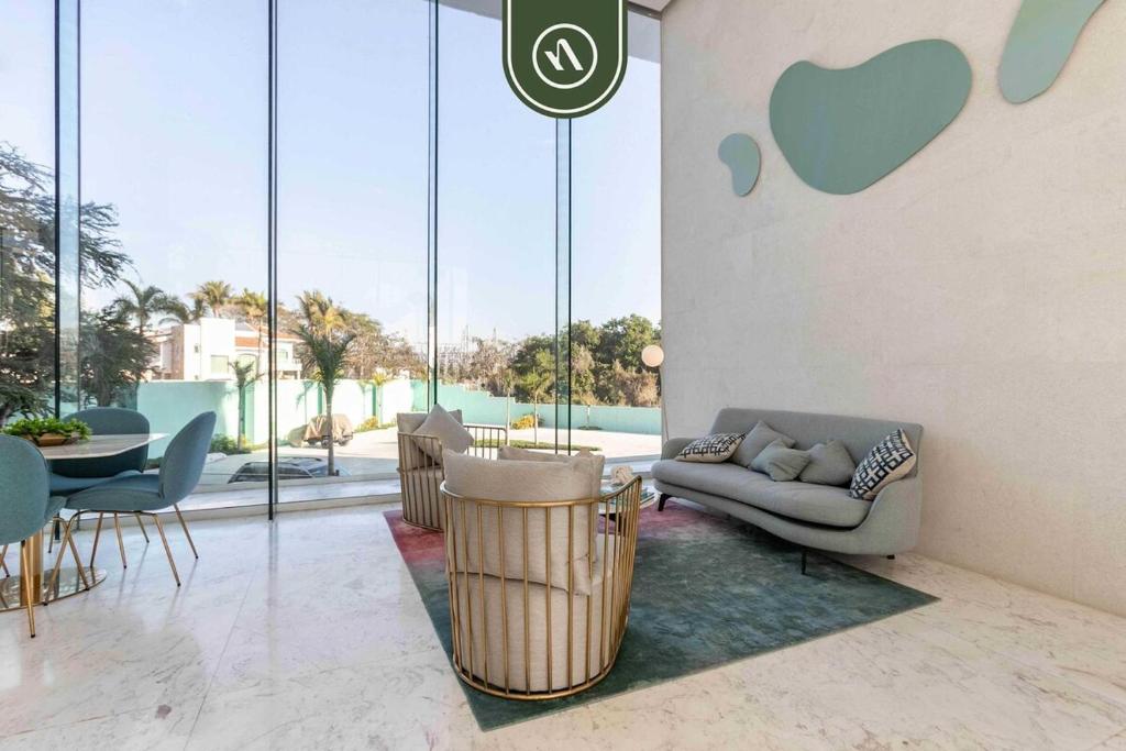 Luxury 3 BR Condo - Beach Access 1 Block Away - 5