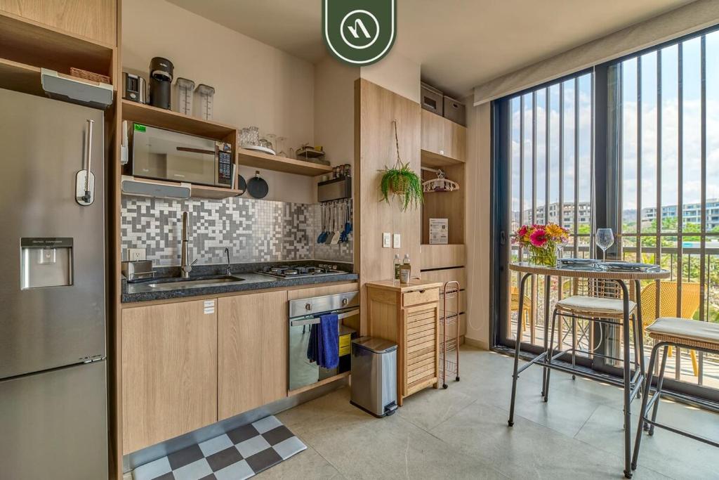 Brand New Studio - 2 Min to Beach - Rooftop Pool - 2