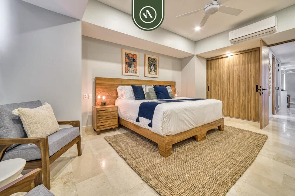 Amazing Oceanfront 1BR Condo - Rooftop Pool - 2