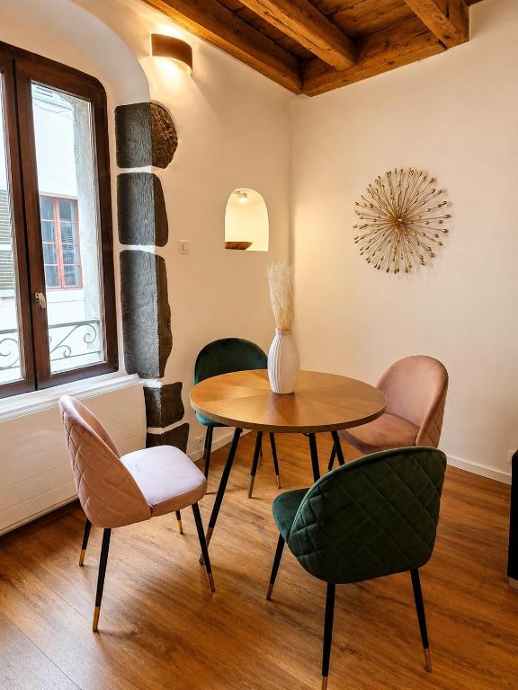 Elegant flat in old town, 2 mins walk to lake - 5