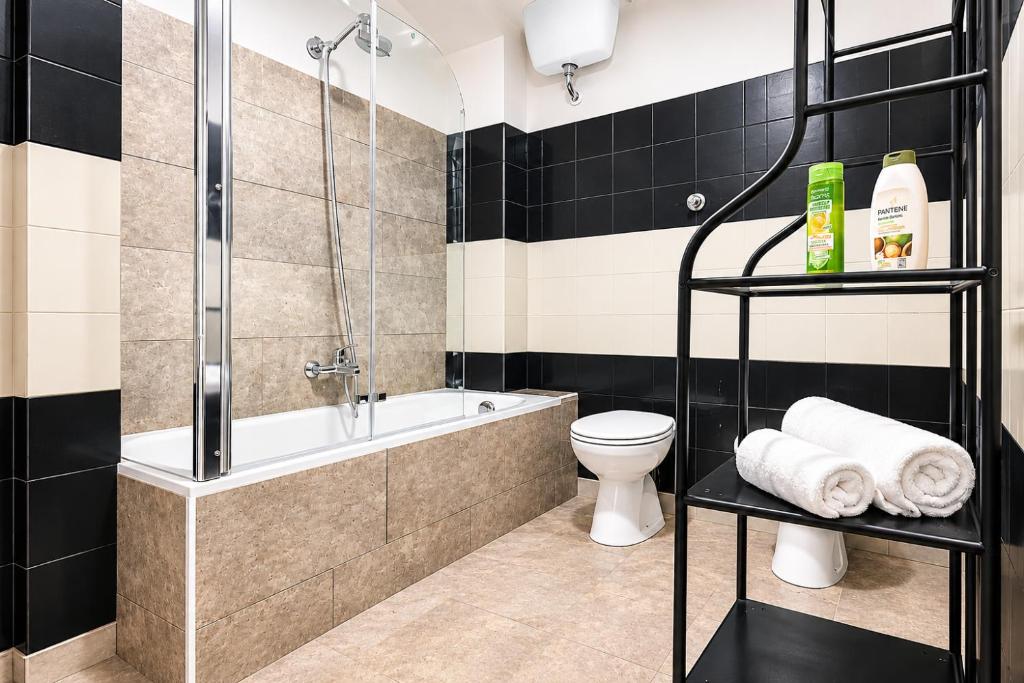 Vatican Museums Family Apartment Metro 3 min - 4