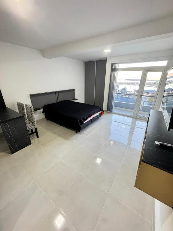 Moderno Monoambiente Centrico 3B - 2