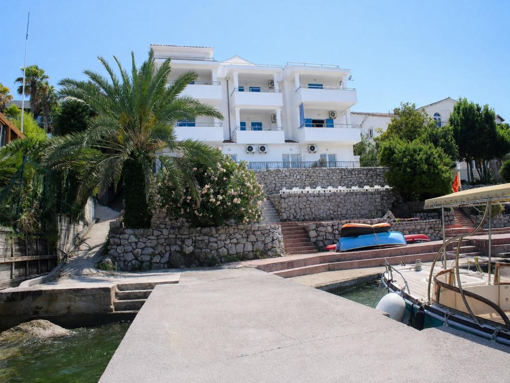 Seafront Luxury Apartments Dragutin - 2