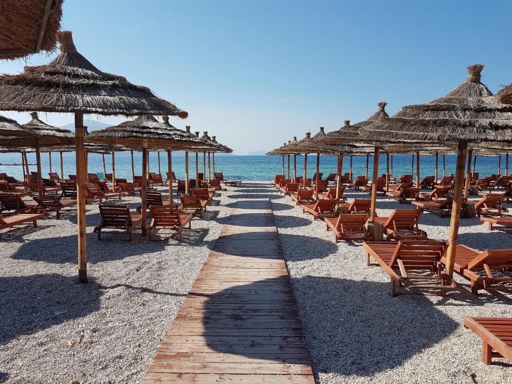Flori beach Apartment Radhime photo