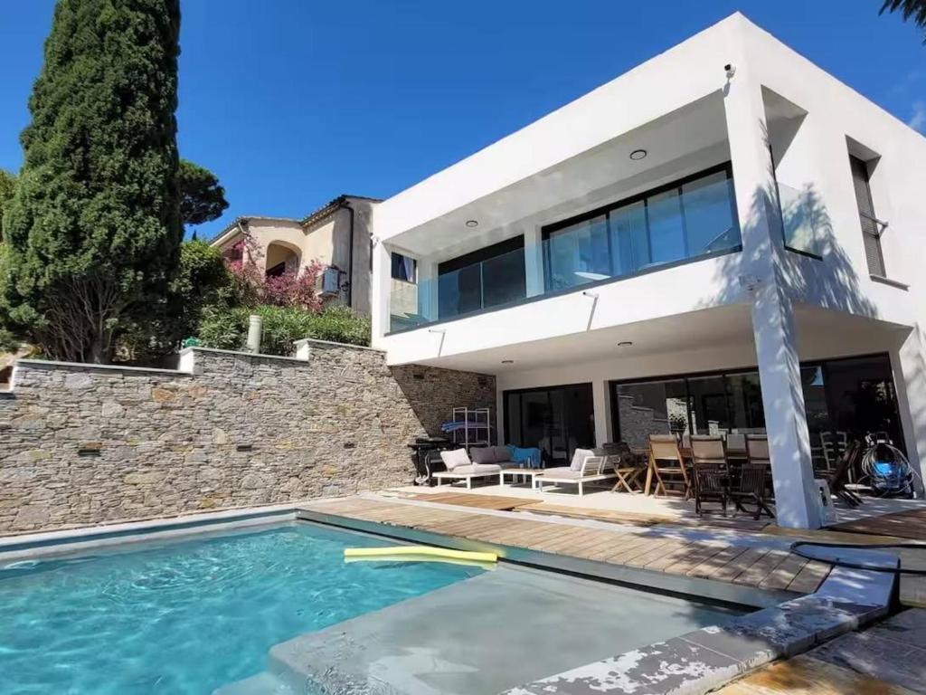 Villa moderne avec piscine - 6 pers. - FR-1-226B-265 - 1
