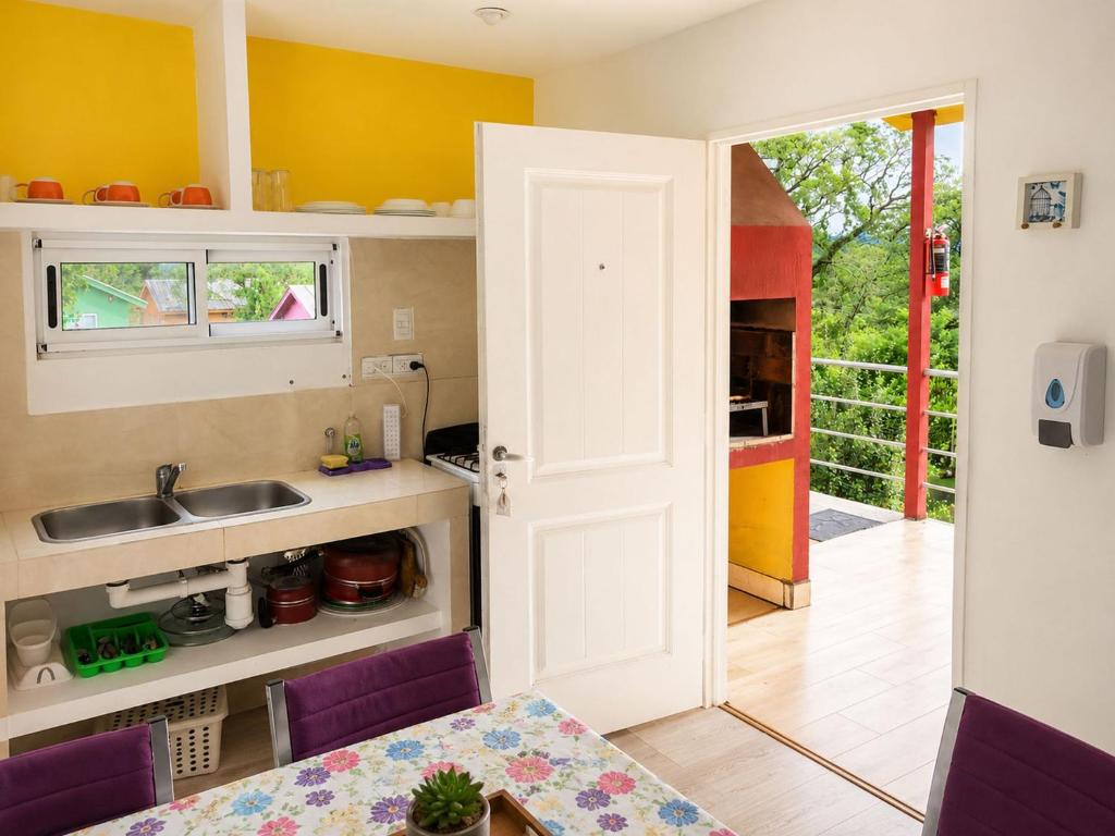 Cabaa del Sol Upper Floor 2 Bedroom Cabin for 6 Guests - 4