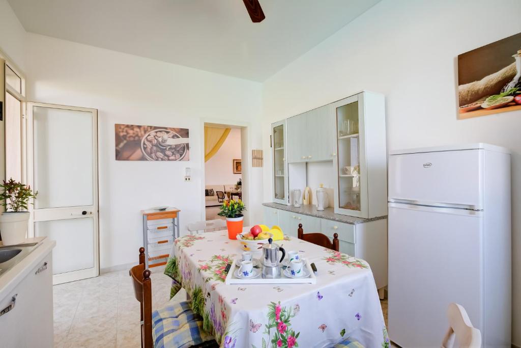 Villa Strea With Pool - Happy Rentals - 2