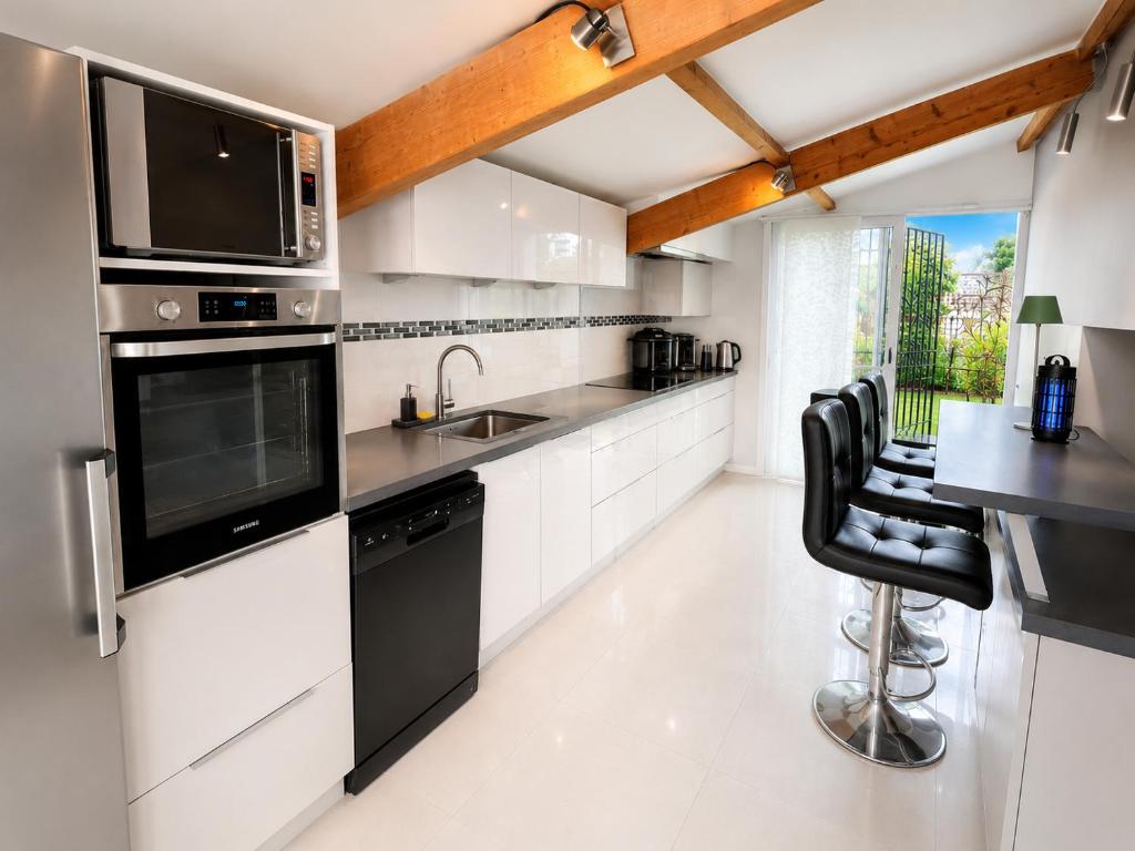 Villa Jasmin - T4, 6P, PK, Clim, Piscine, Terrasse - 3