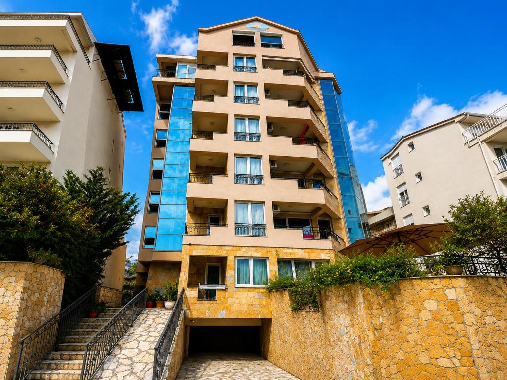 Purple Heart, Budva - 2