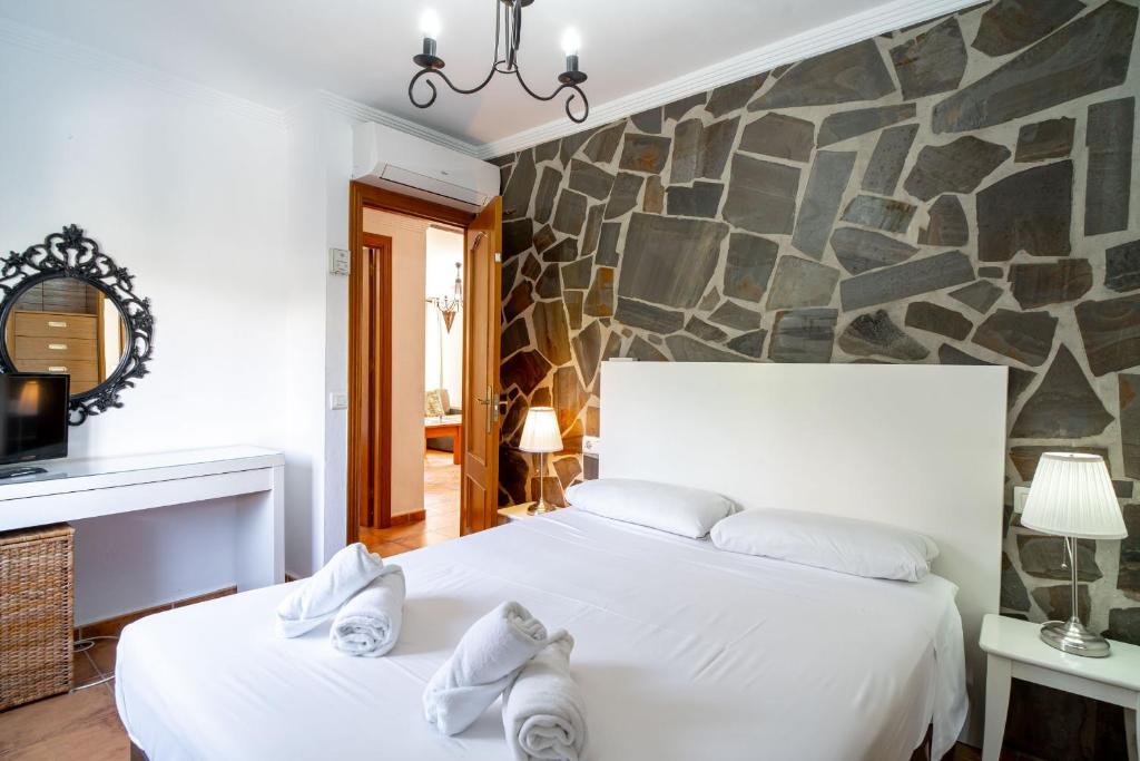 Tahiti 2 7 by Casasol - Family Apartment for 4 People near Playa Burriana, Nerja - 4