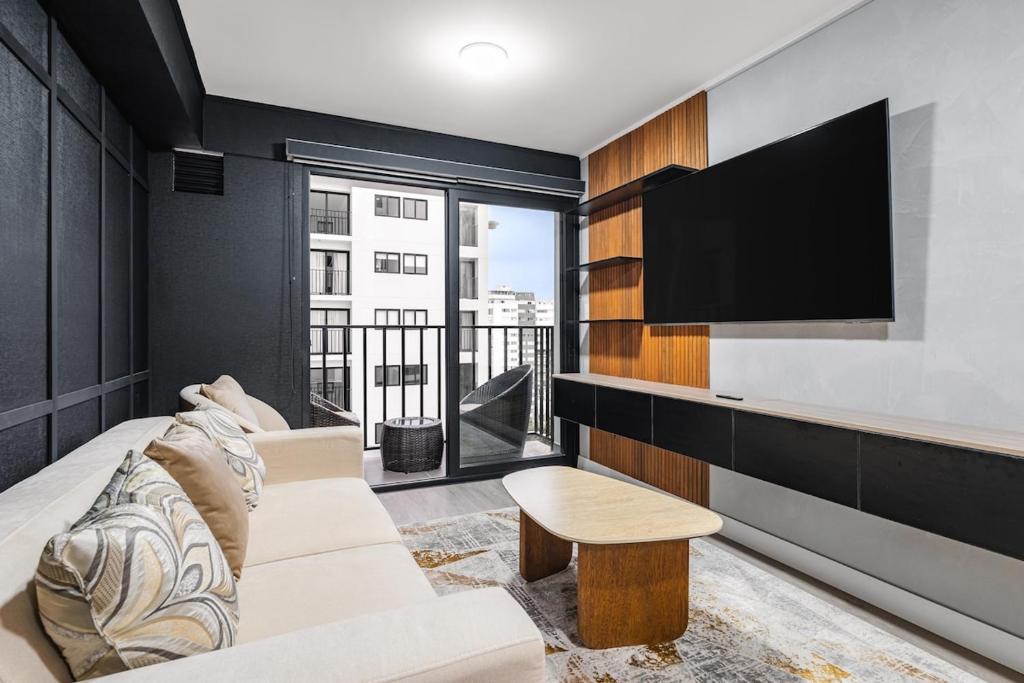 Luxury apartment near Larcomar with pool and jacuzzi - 1