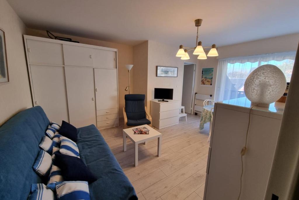 Charming apartment with balcony in Cabourg - 1