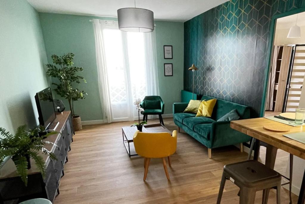 Spacious apartment with balcony - 2