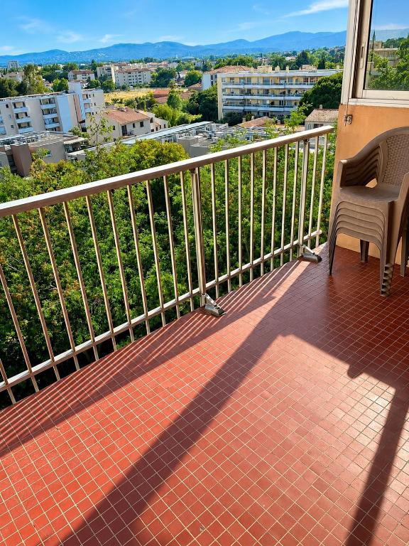 Bien placé, 2 chambres, 5 personnes, parking privé - 5