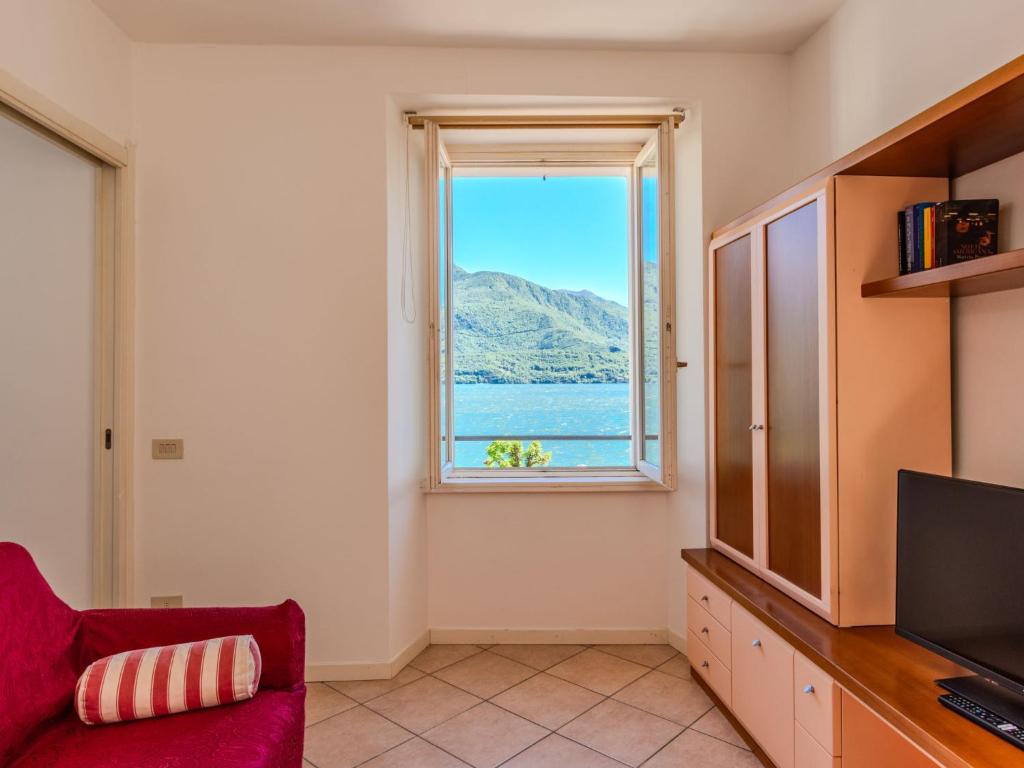Apartment La Piazzetta sul Lago by Interhome - 2