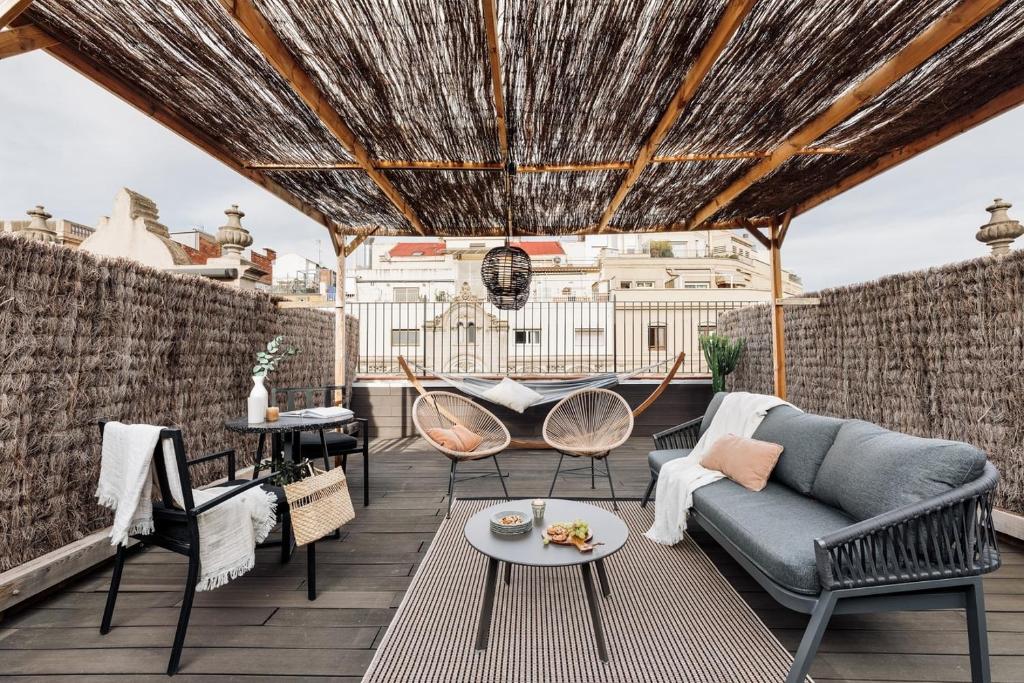Spacest - Carrer d'Enric Granados B - 2