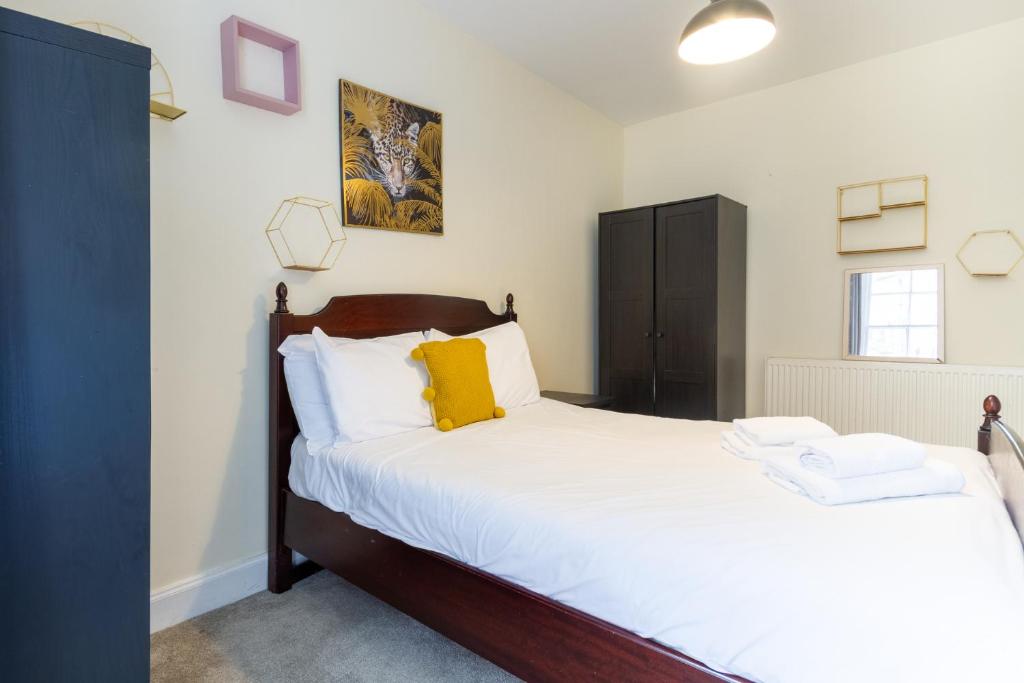 Homely 3 Bedroom Central Edinburgh photo 3