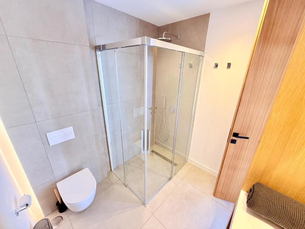 Brand New With Pool, Beach, Wifi And Garden - 5