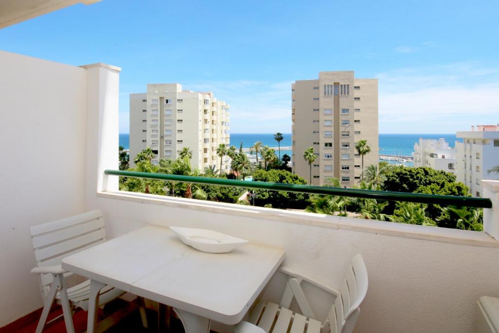 Estepona Port Apartment SUNNY - 1