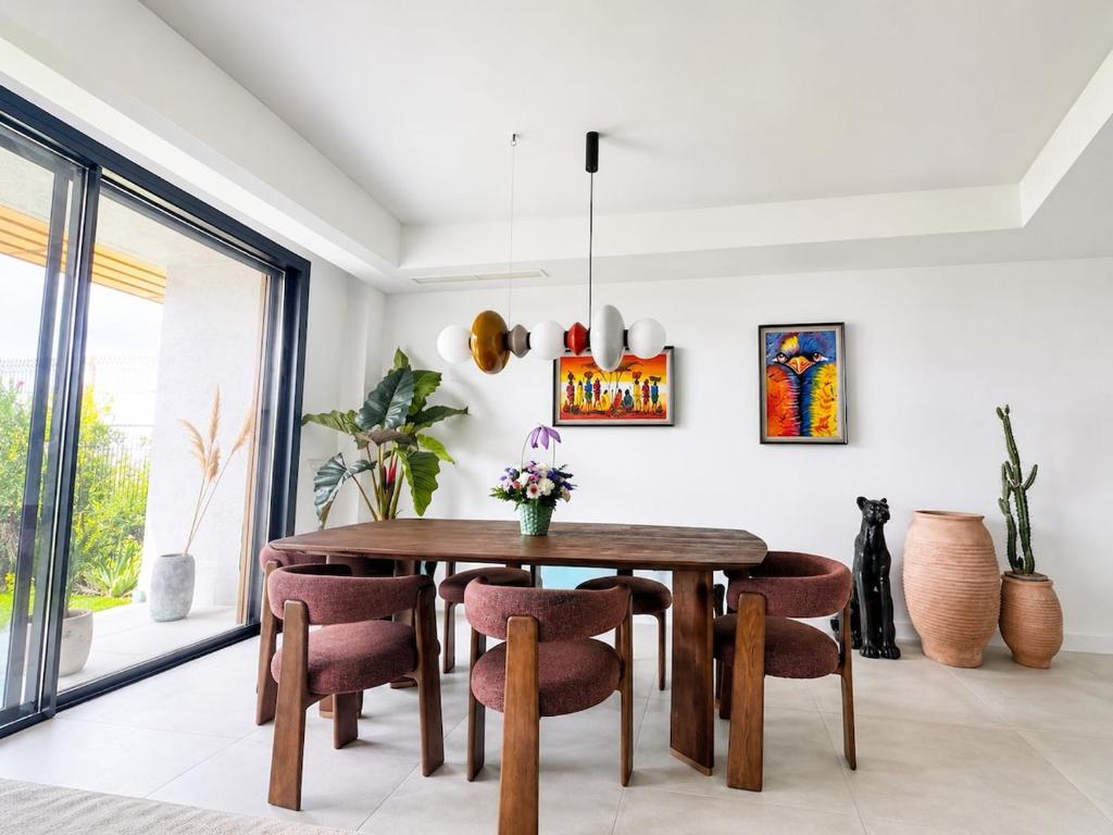 Modern Luxury Villa with African Decor - Sea view and Golf Course - 5