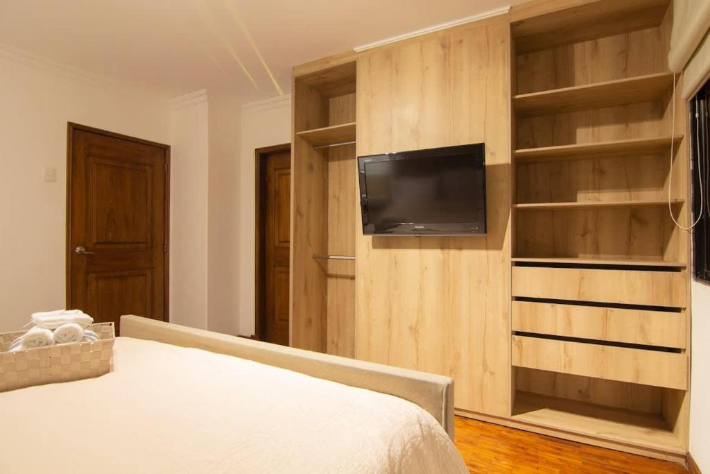 Elegant entire floor with amazing city view - 4
