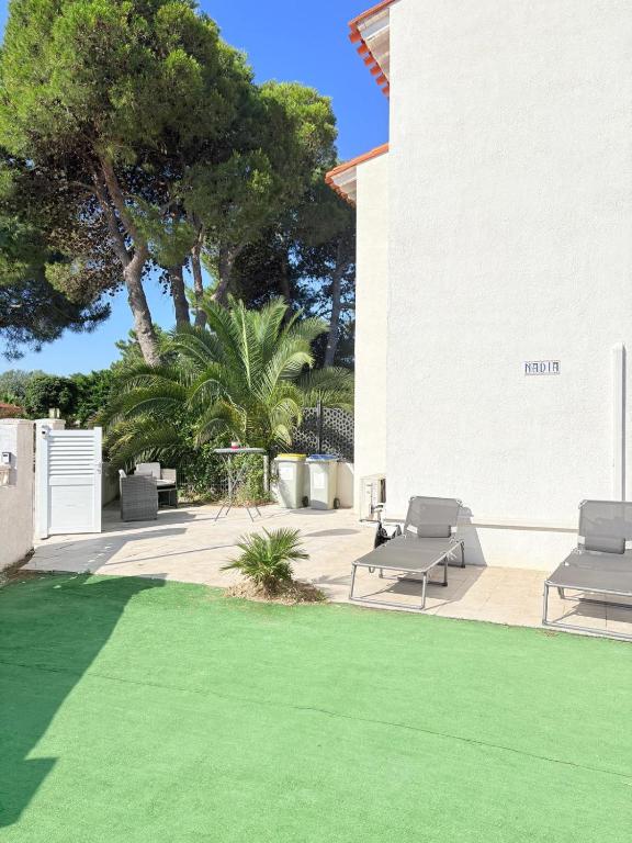 REZ DE JARDIN ST CYPRIEN Posez vos valises chez nous - 1