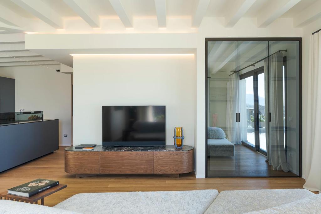 Skyline Penthouse - 4