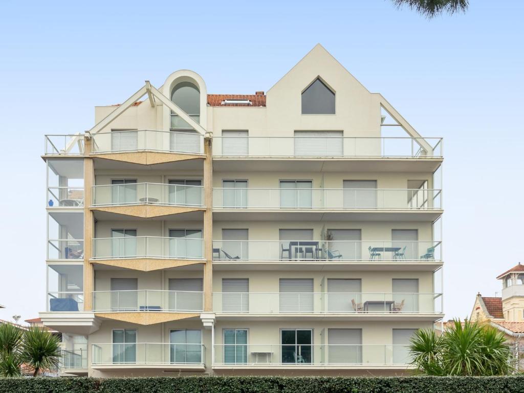 Apartment Claire-5 by Interhome - 2