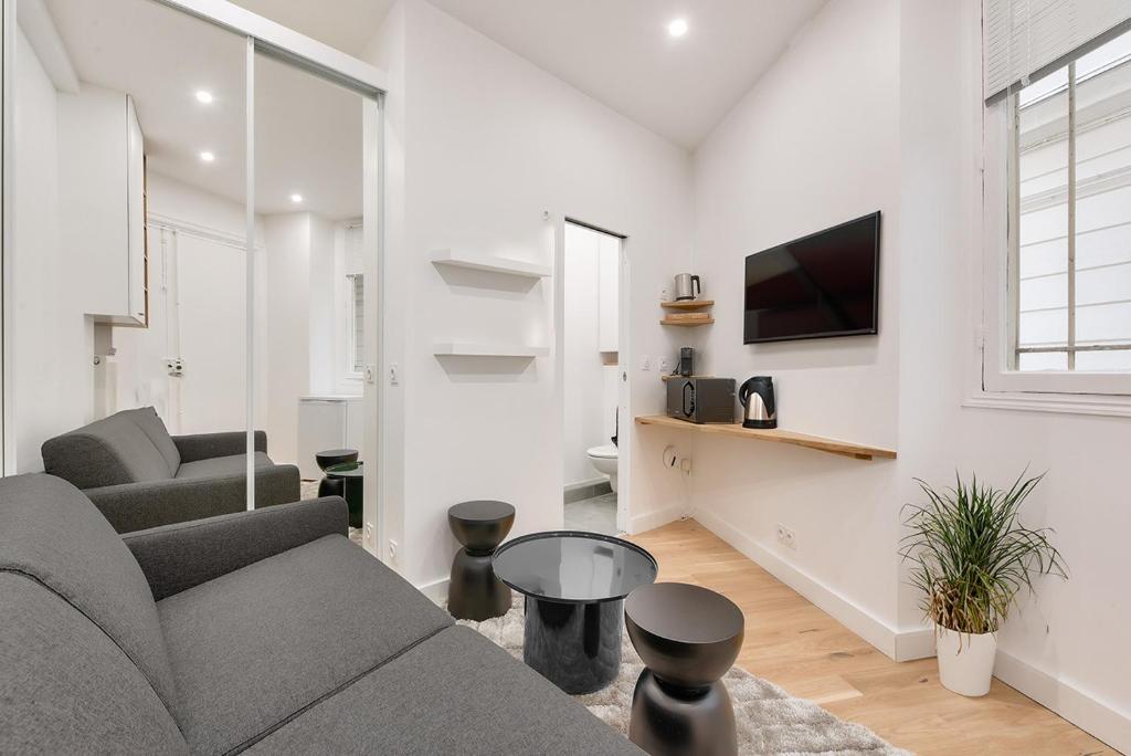 UrbanFlat 165 - Studio Ideal Tourisme & Business Paris Centre - 2