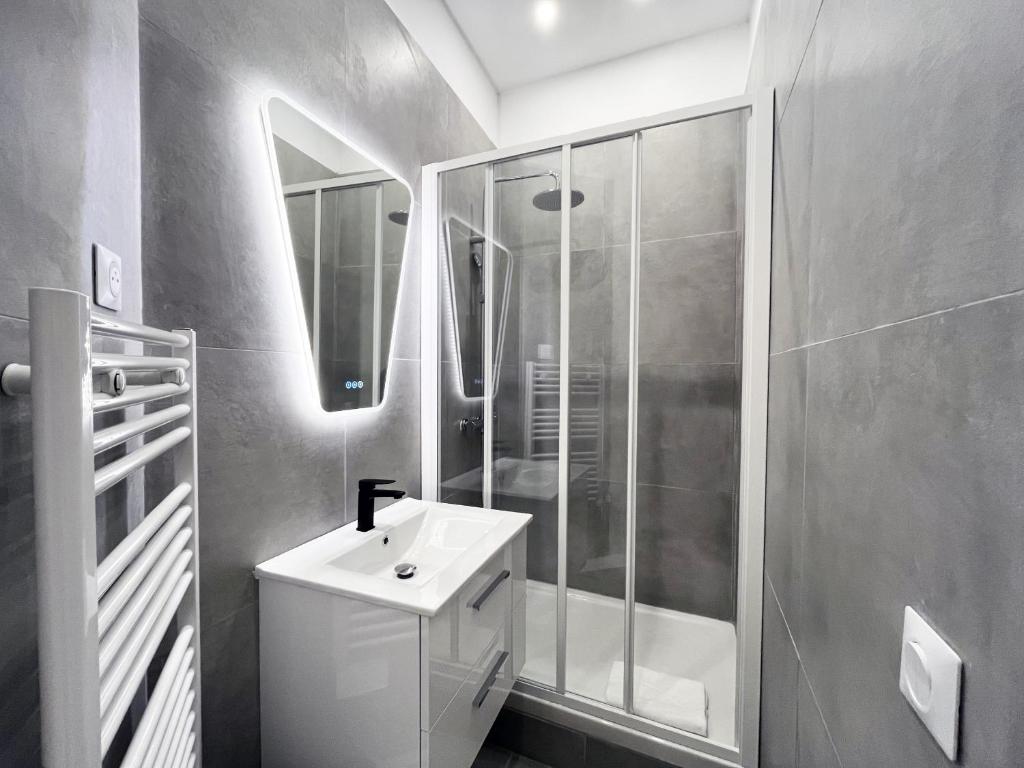UrbanFlat 08 - Spacieux Appartement 2 Chambres Paris Centre - 3