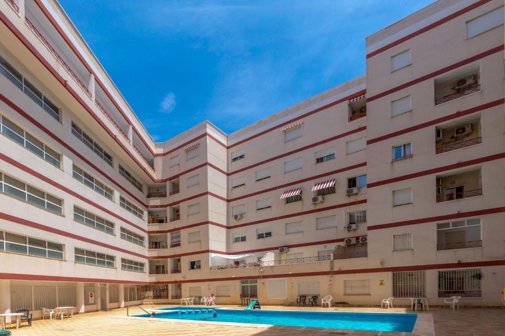 Beach & Lagoon Apartment Swimming Pool - 3