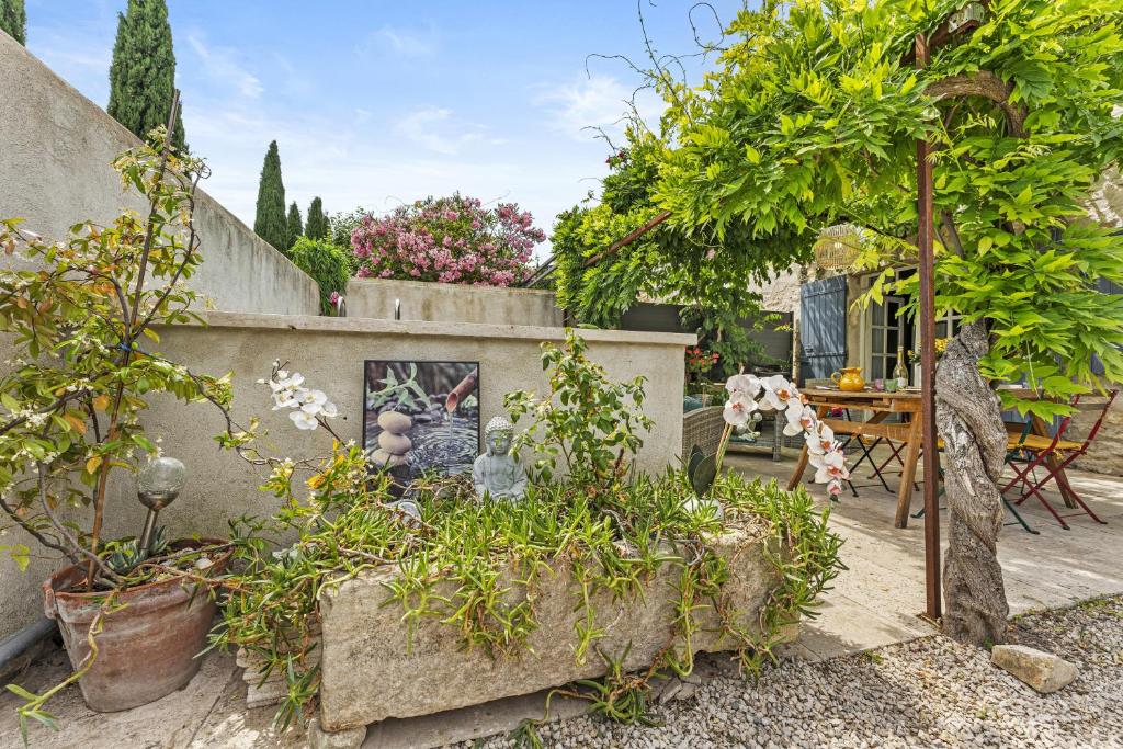 Chez Dominique avec piscine privée - 4