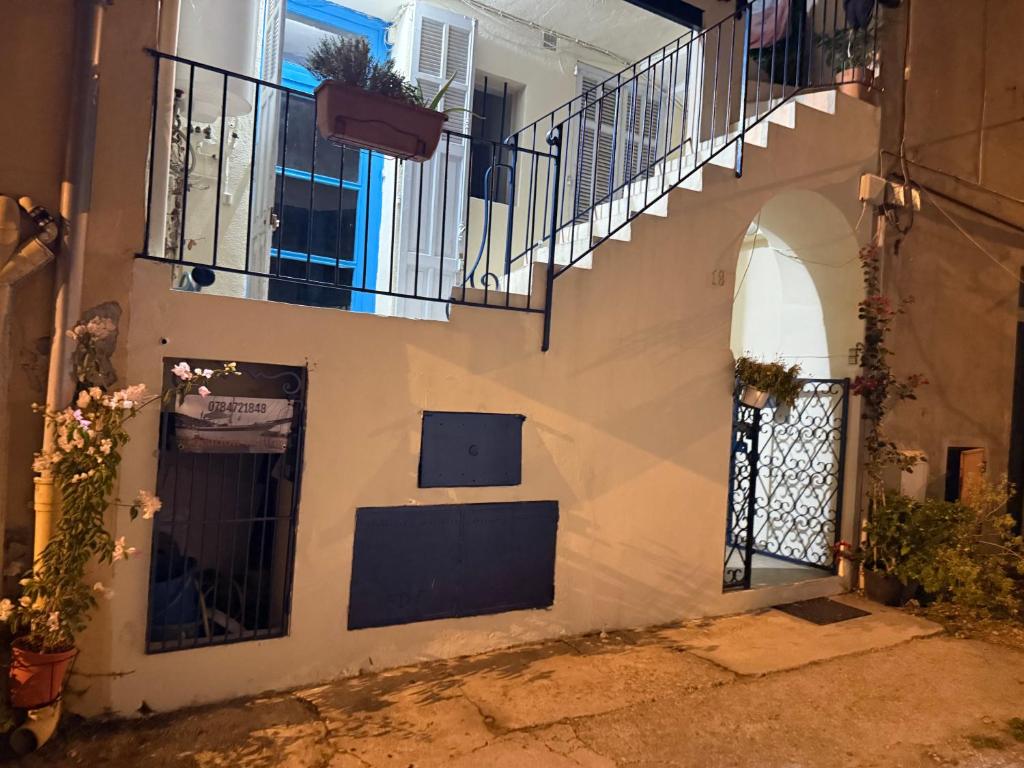 Centrally located Provençal apartment - 5