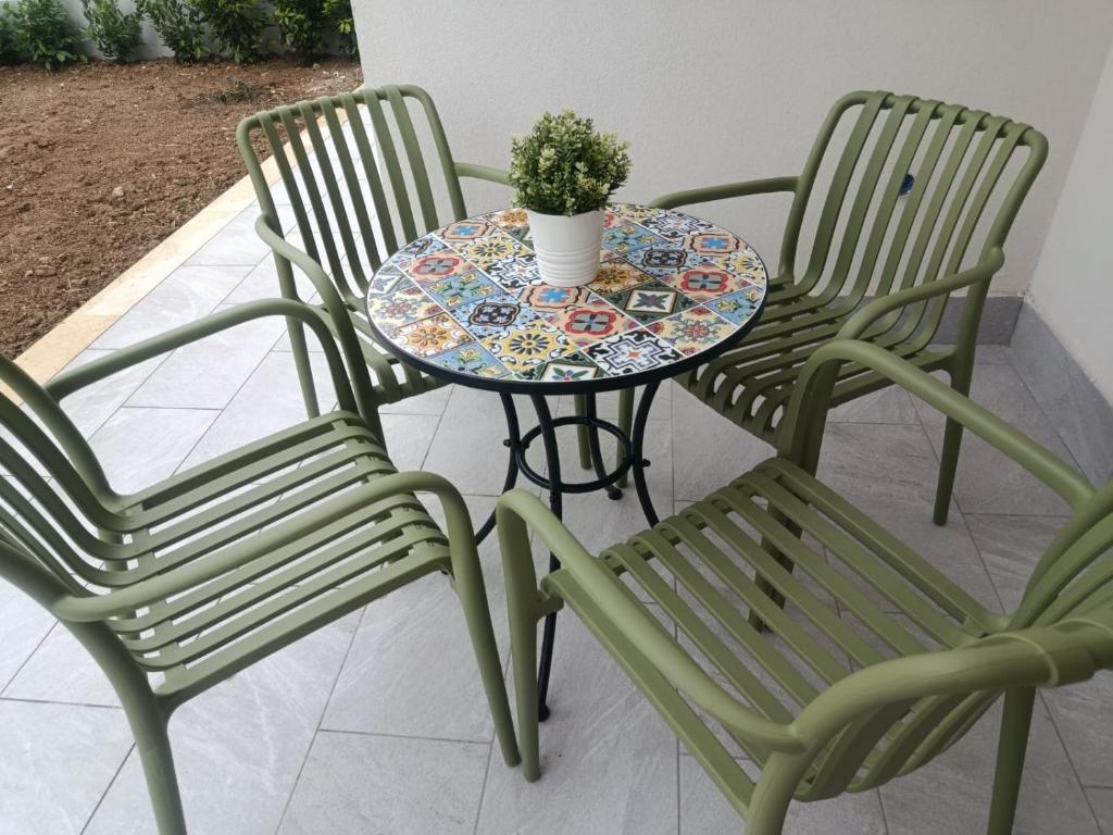 Casa Sorrento - Brand New Apartment with a garden - 4