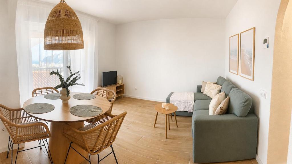 Apartamento residencial con vistas al mar en Calpe - 2