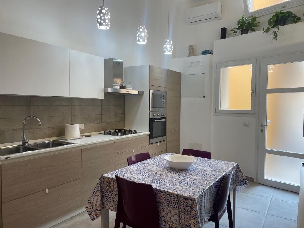 CASA ASIAGO, nel cuore di Pozzallo, pochi passi dalla spiaggia - 3