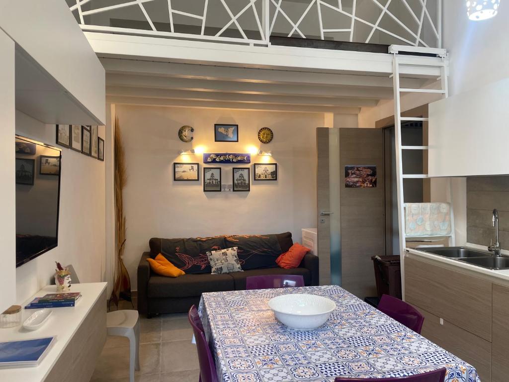 CASA ASIAGO, nel cuore di Pozzallo, pochi passi dalla spiaggia - 2