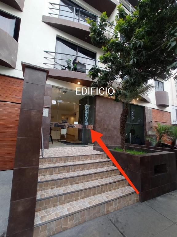 Modern 1-Bedroom Apartment with WiFi in Miraflores - 2
