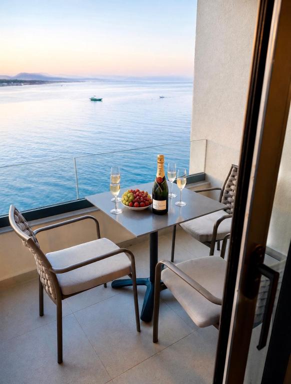 Sea Star Apartments - 1